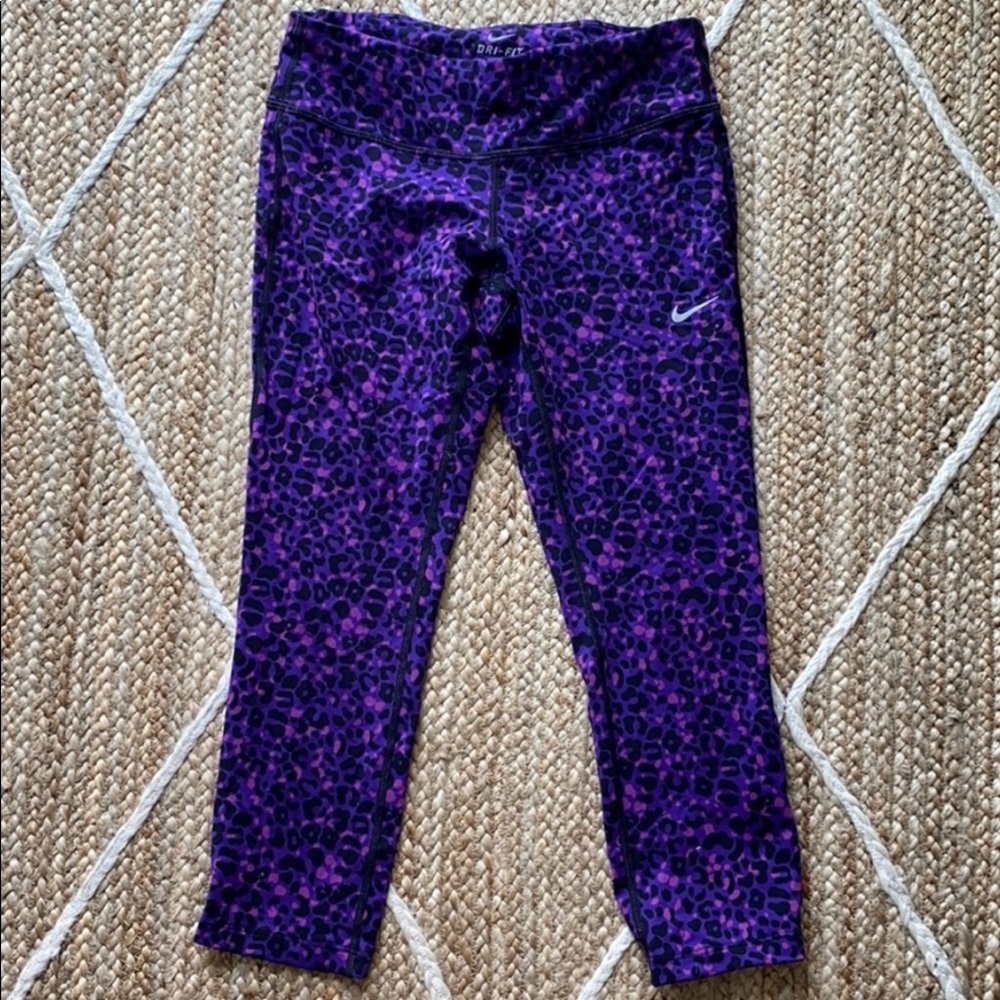 Nike Crop Leggings
